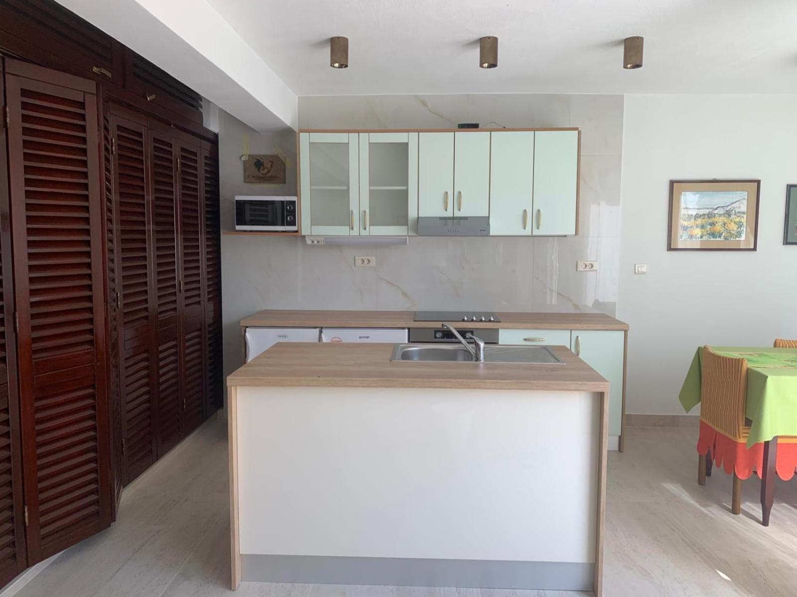 Rozita Seaside Relax Apartments Podgora Kültér fotó