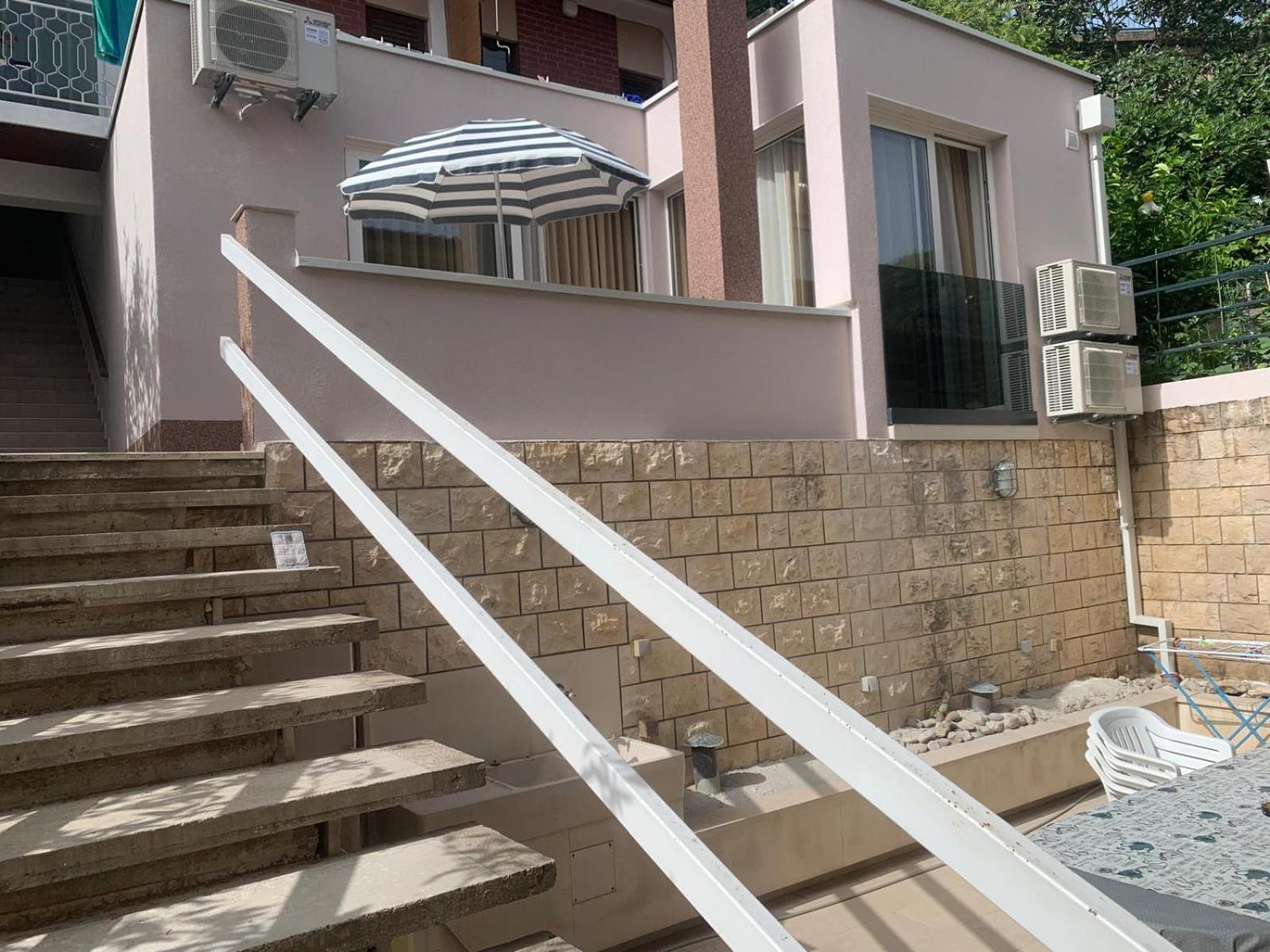 Rozita Seaside Relax Apartments Podgora Kültér fotó